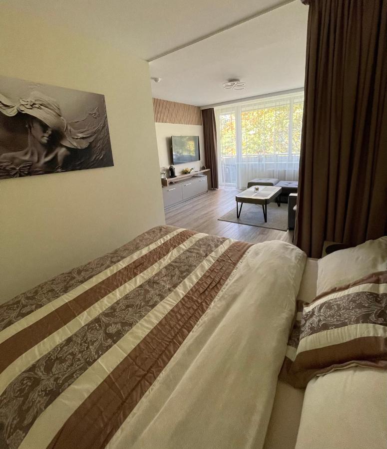 Alintoma Holiday Apartment 帕兰加 外观 照片